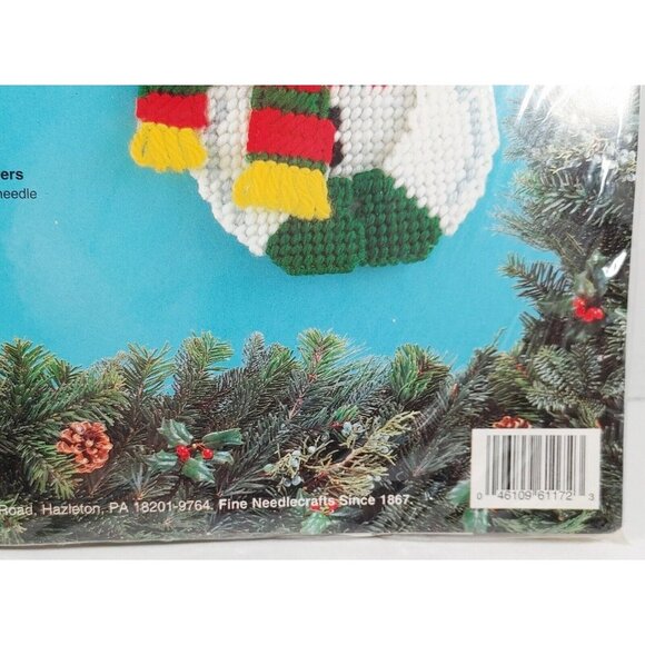 Bucilla 61172 Plastic Canvas Cross Stitch Kit Santa Snowman Hanger Christmas NEW - Picture 4 of 5
